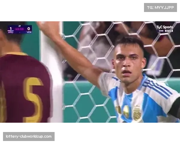 劳塔罗射门效率突出 意甲射手榜前列场均接近一球 劳塔罗射门效率突出 意甲射手榜前列场均接近一球